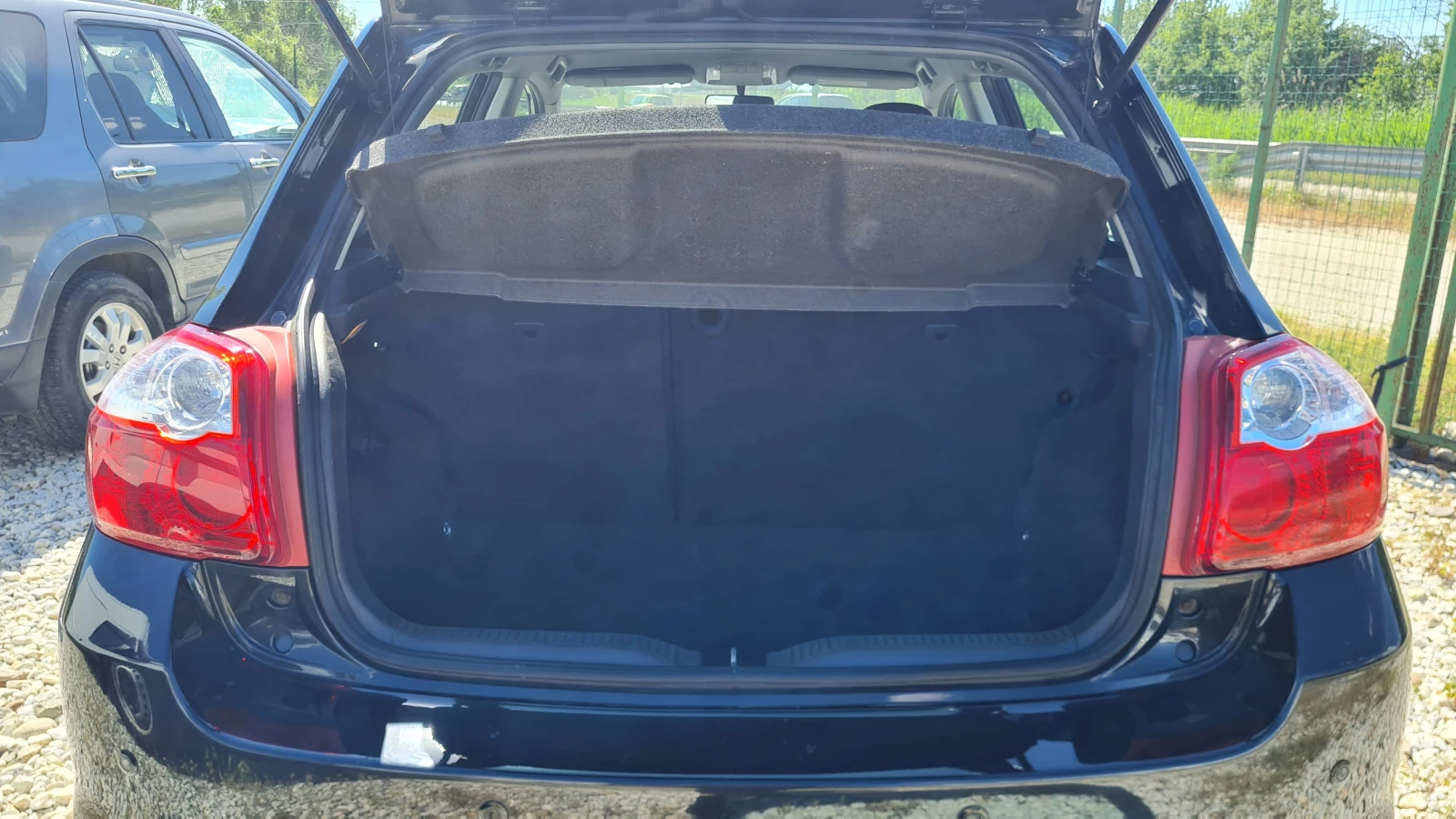 Toyota Auris 1.6i 132к.с, снимка 13 - Автомобили и джипове - 54712907