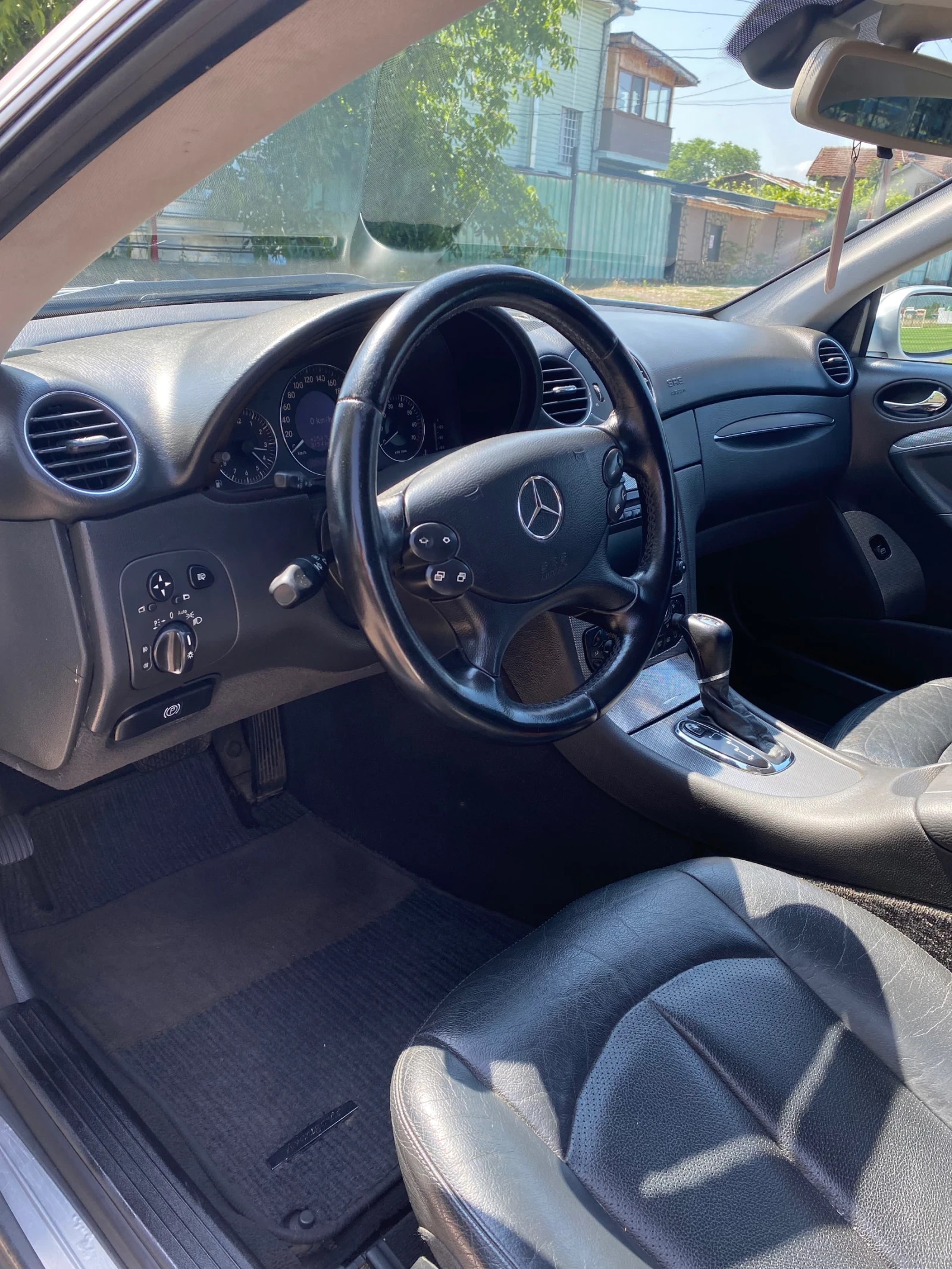 Mercedes-Benz CLK 2.0 KOMPRESOR! !ГАЗ! !KEYLESS!!, снимка 7 - Автомобили и джипове - 55432885
