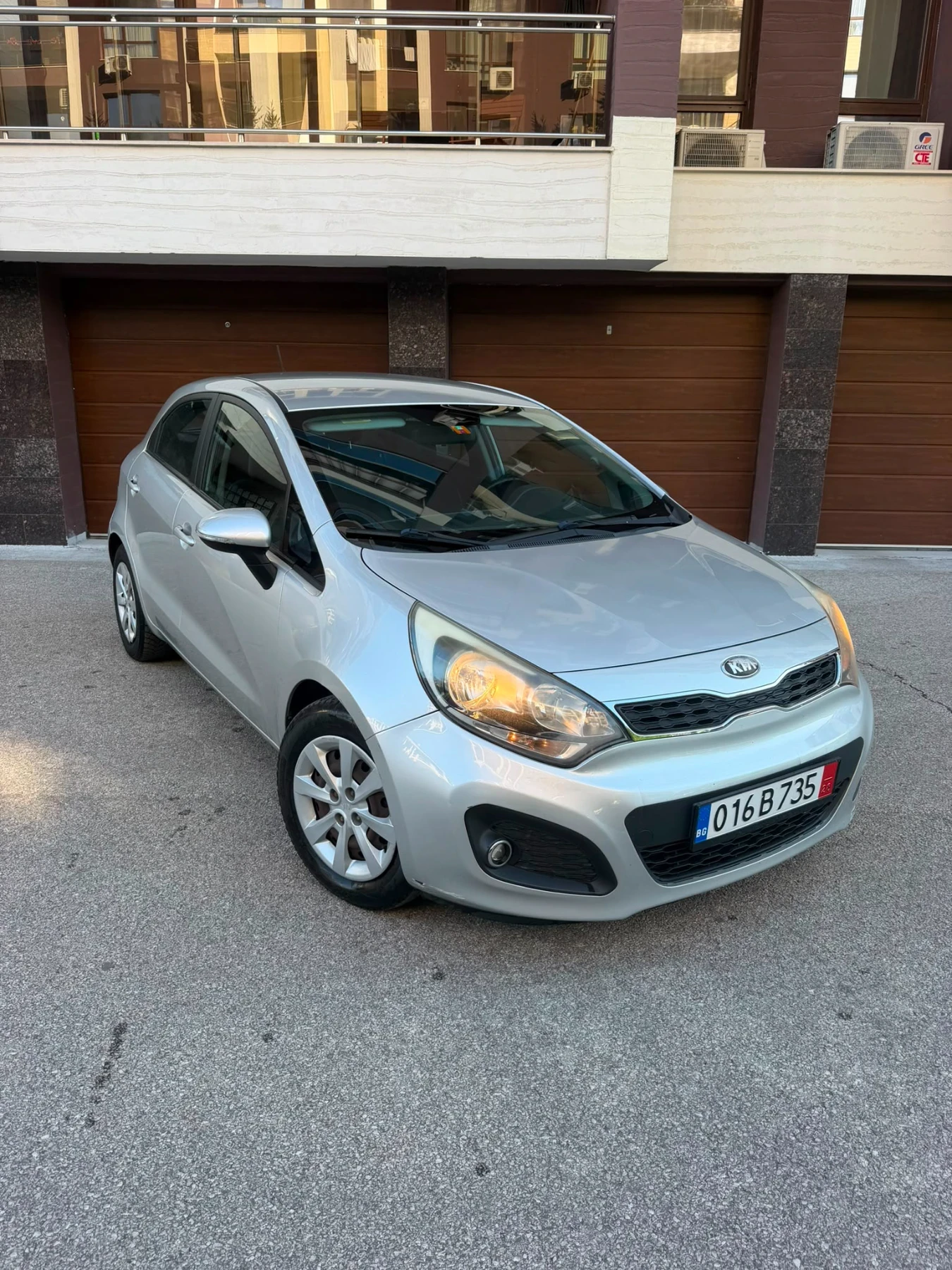 Kia Rio 1.4I ������� | Mobile.bg � ����������� 2