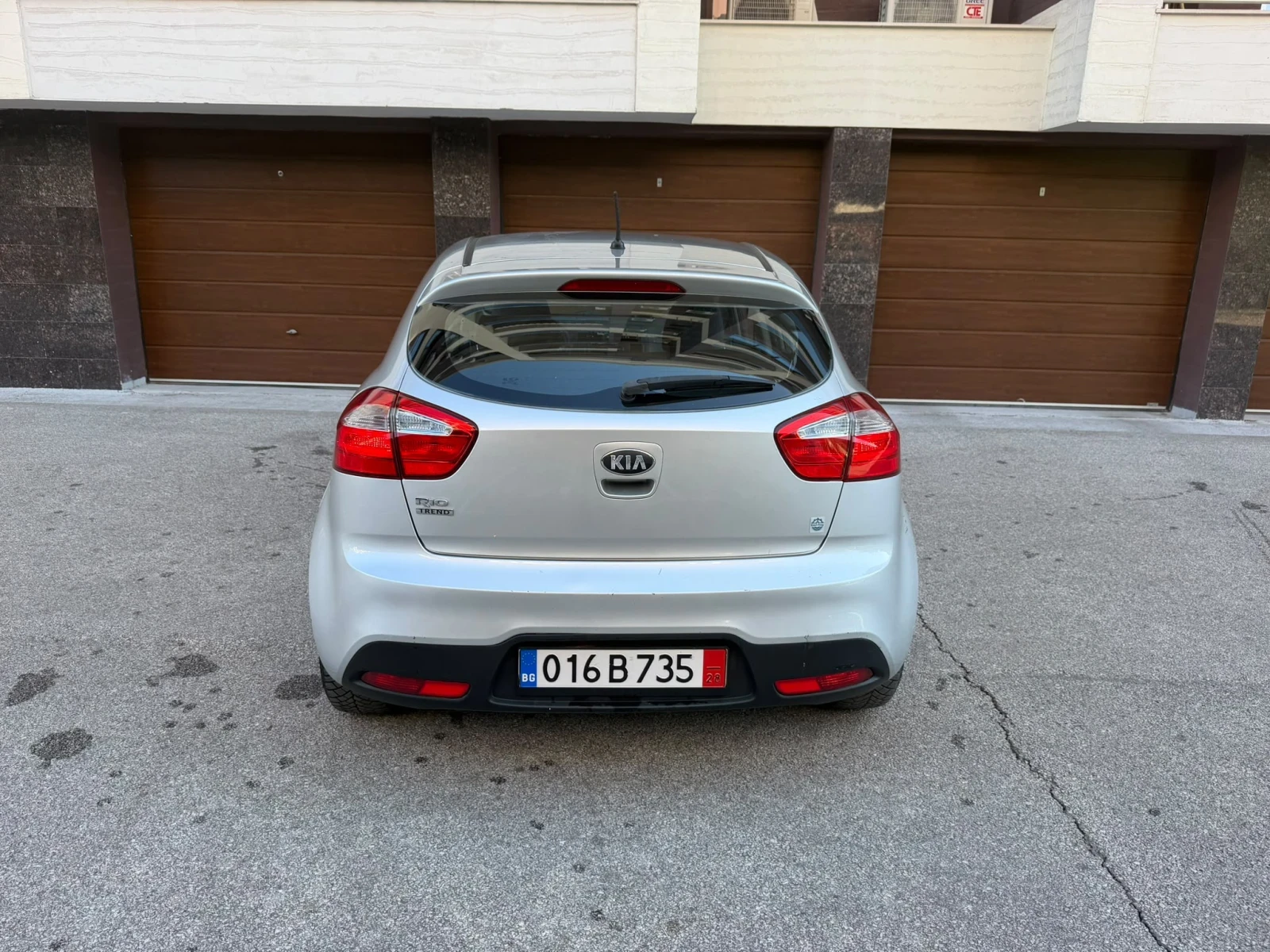 Kia Rio 1.4I ������� | Mobile.bg � ����������� 5