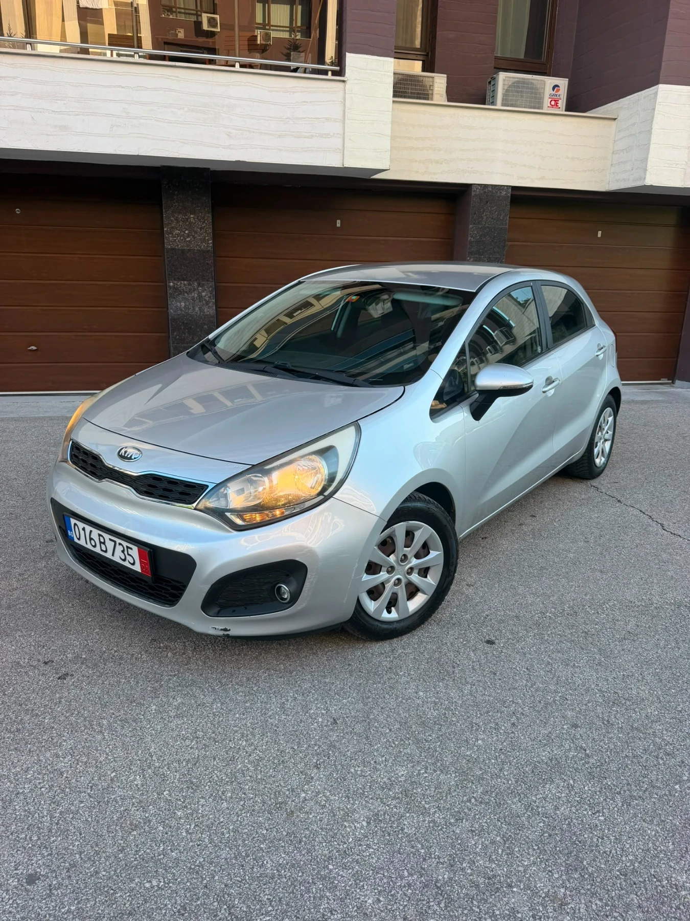 Kia Rio 1.4I ������� | Mobile.bg � ����������� 1