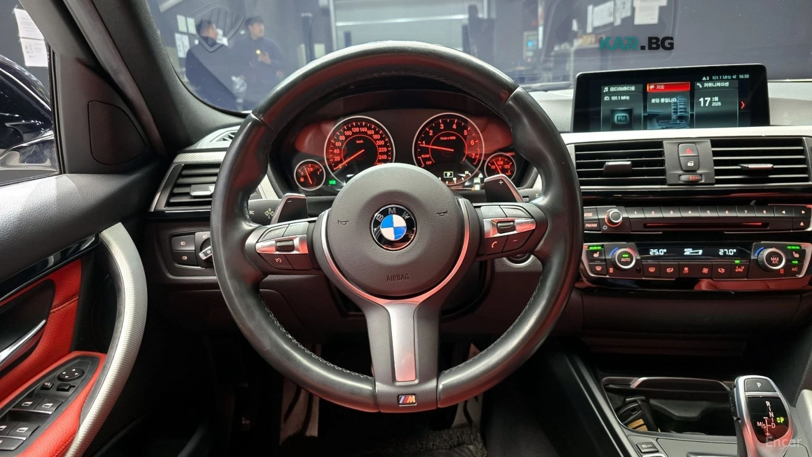 BMW 330 MSPORT* ПОДГРЕВ* КАМЕРА* ХЕДЪП* SUNROOF* KEYLESS* , снимка 6 - Автомобили и джипове - 55820648