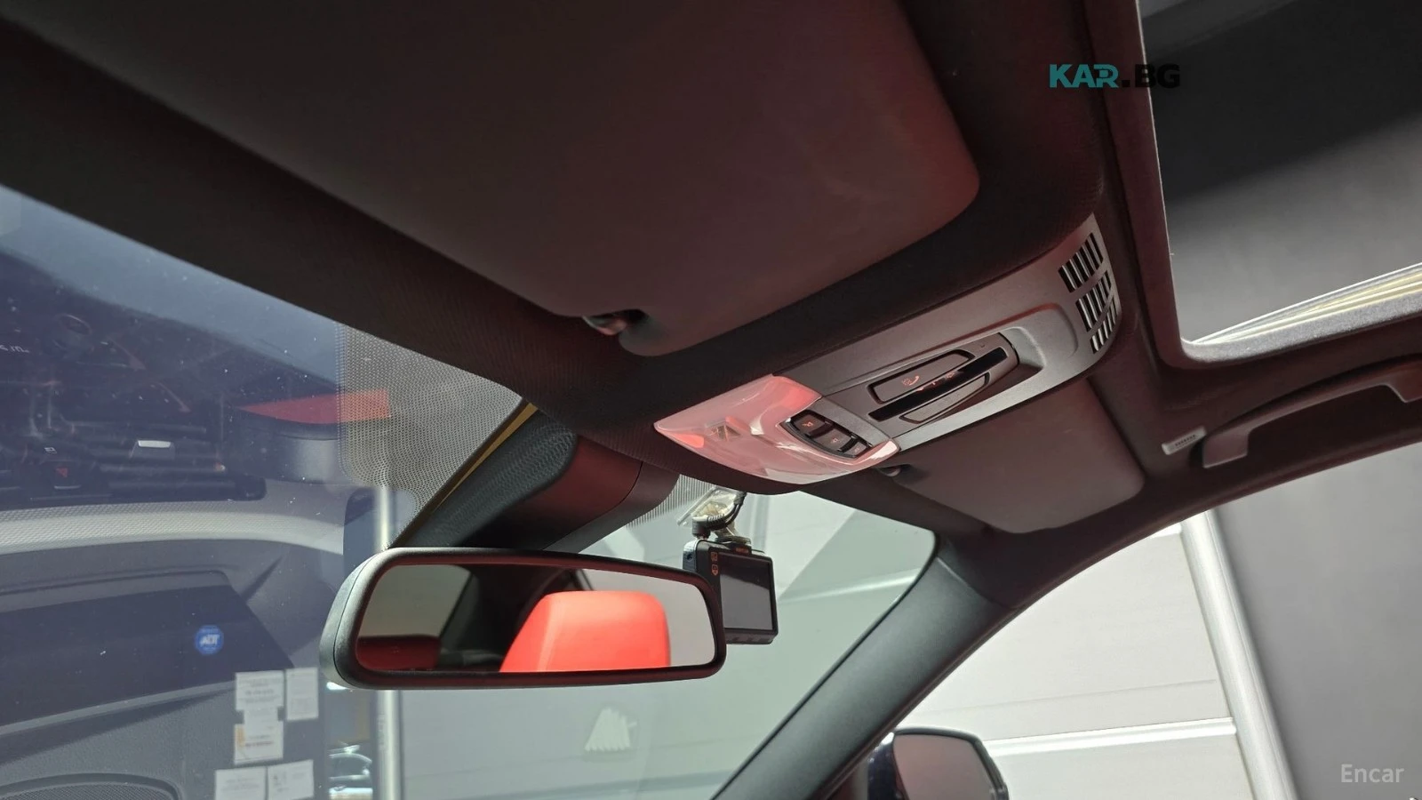 BMW 330 MSPORT* ПОДГРЕВ* КАМЕРА* ХЕДЪП* SUNROOF* KEYLESS* , снимка 15 - Автомобили и джипове - 55820648