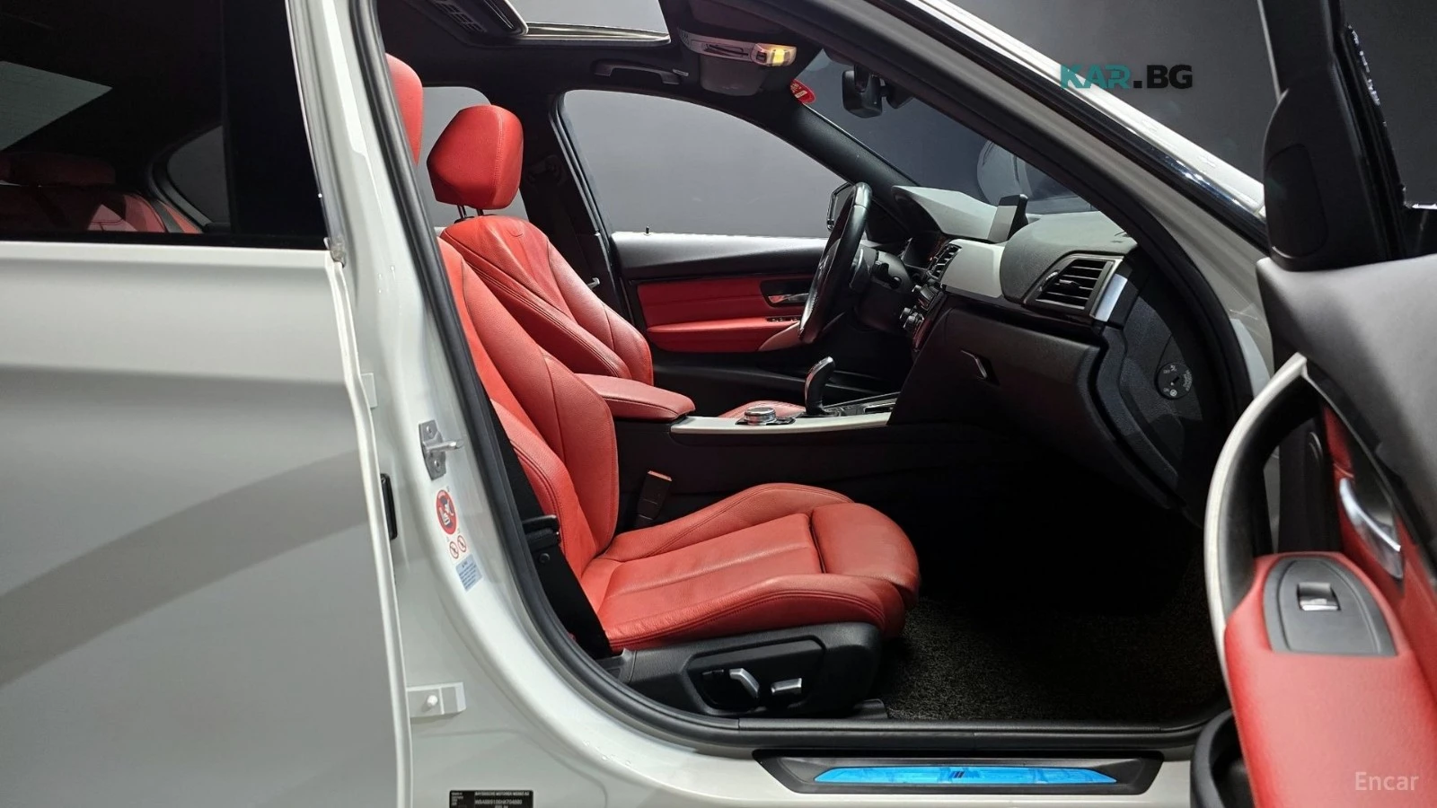 BMW 330 MSPORT* ПОДГРЕВ* КАМЕРА* ХЕДЪП* SUNROOF* KEYLESS* , снимка 9 - Автомобили и джипове - 55820648