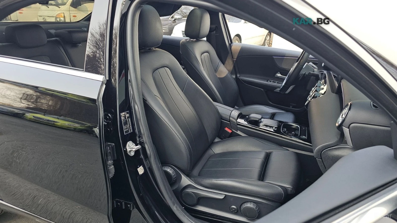 Mercedes-Benz A 250 4MATIC* ПОДГРЕВ* КАМЕРА* ХЕДЪП* LANE* ASSIST* , снимка 9 - Автомобили и джипове - 55927310