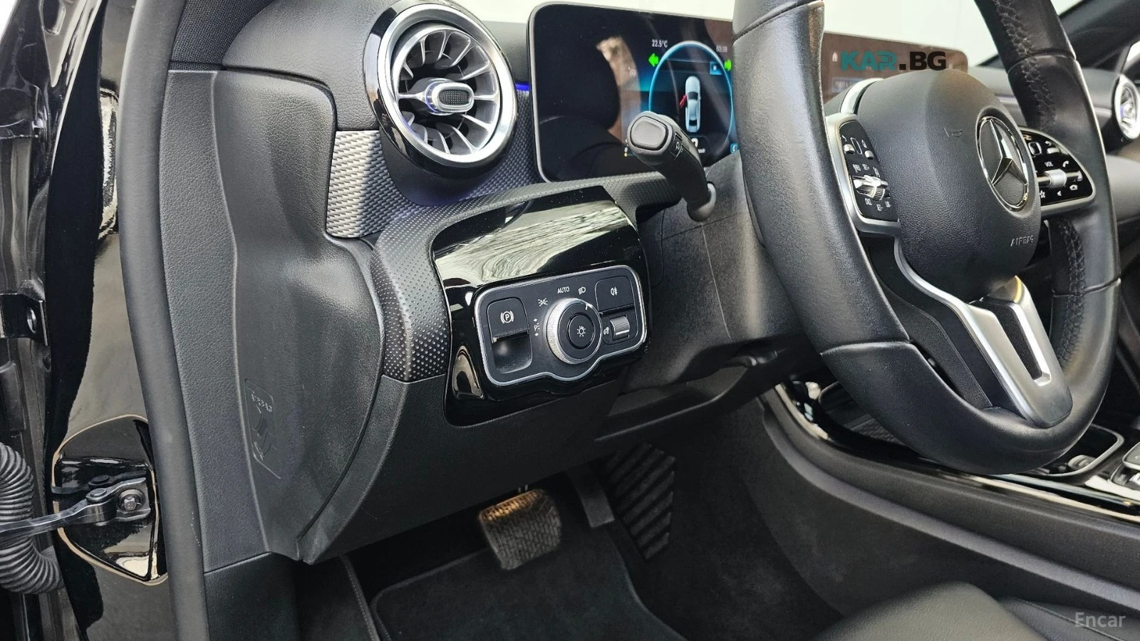 Mercedes-Benz A 250 4MATIC* ПОДГРЕВ* КАМЕРА* ХЕДЪП* LANE* ASSIST* , снимка 12 - Автомобили и джипове - 55927310