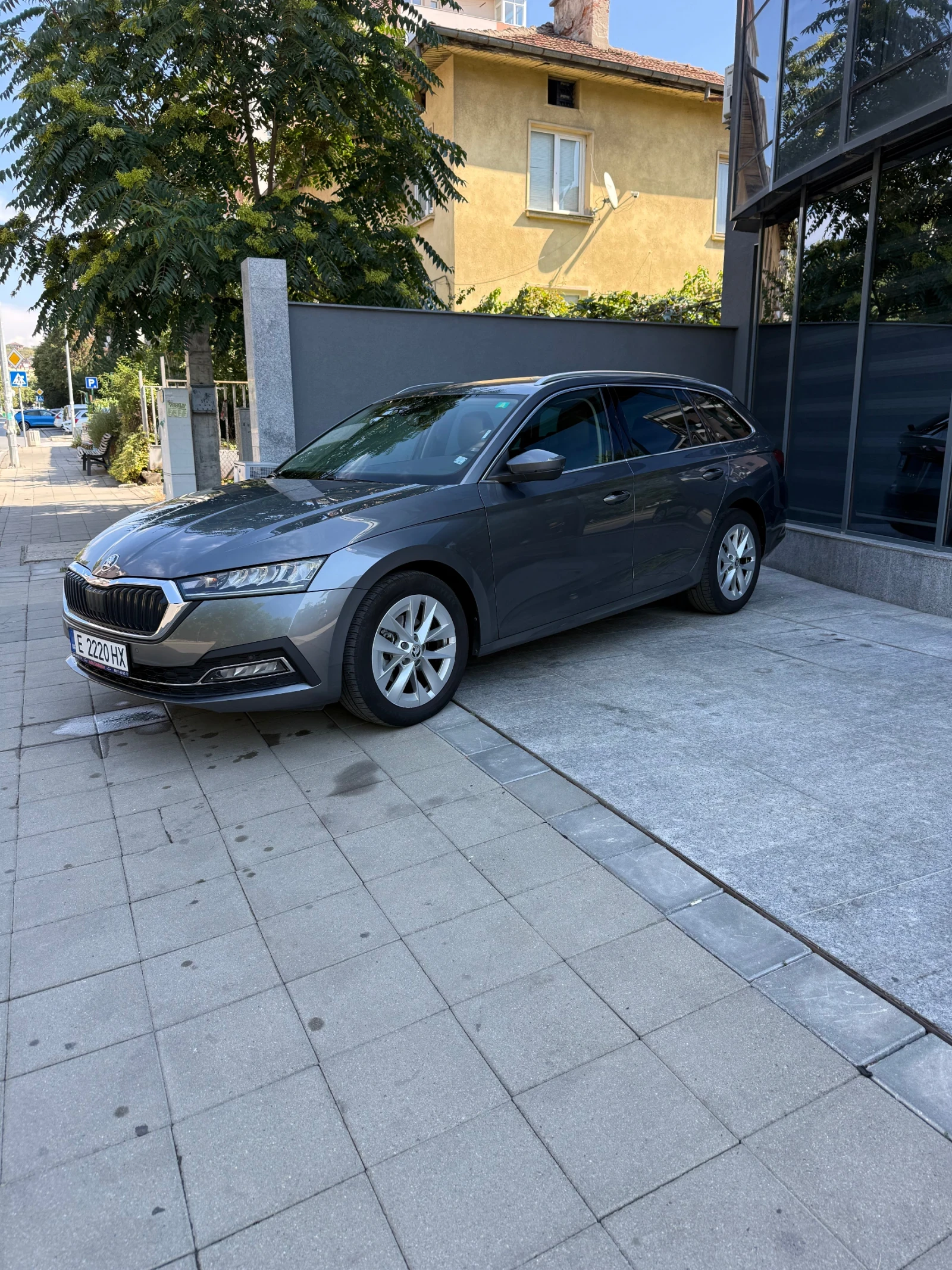 Skoda Octavia, снимка 2 - Автомобили и джипове - 55937192