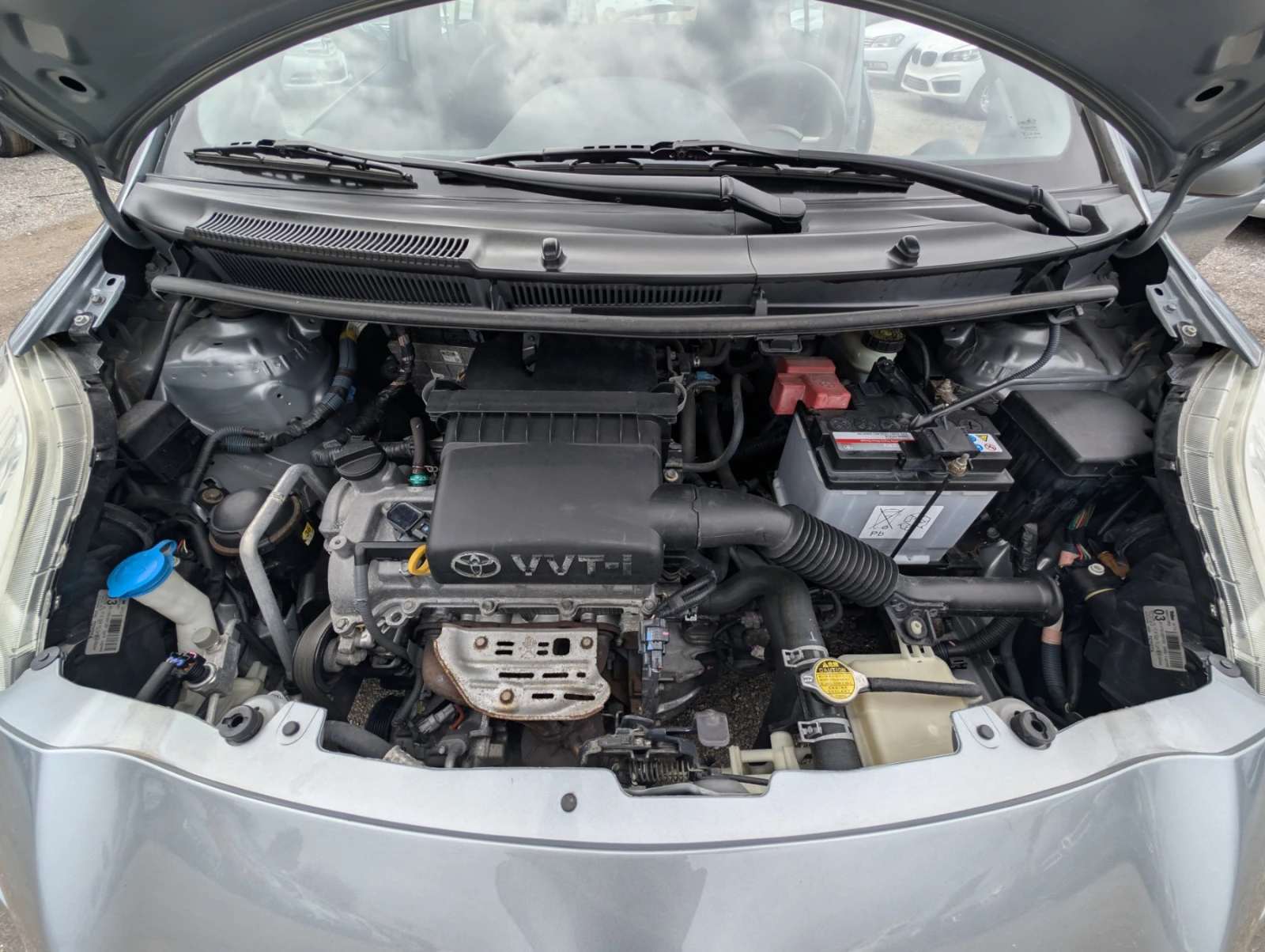 Toyota Yaris 1.3i Automatic 178х.км, снимка 16 - Автомобили и джипове - 56092610