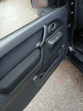 Suzuki Jimny 1.3 i, снимка 8
