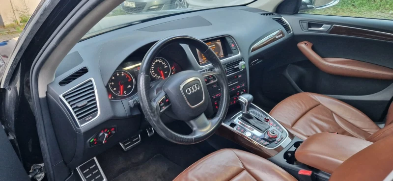 Audi Q5 2.0 benzin   quattro, снимка 12 - Автомобили и джипове - 47197945