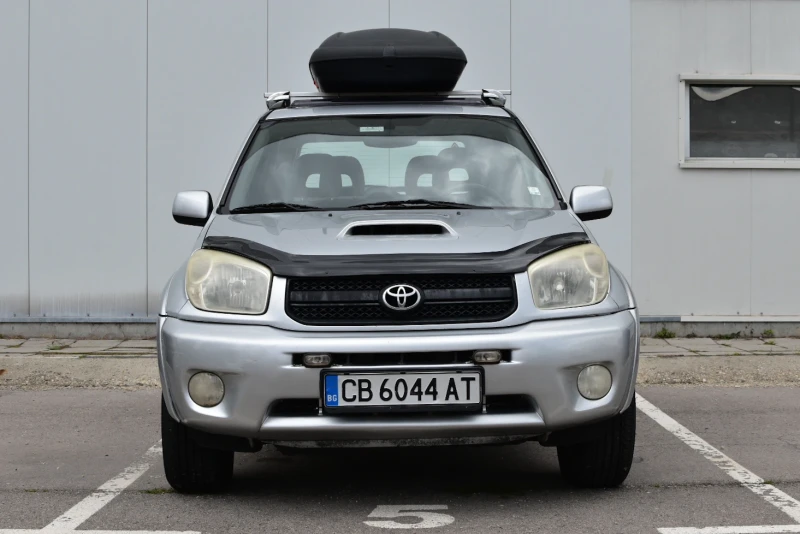 Toyota Rav4 2.0 D4D, снимка 3 - Автомобили и джипове - 47565018