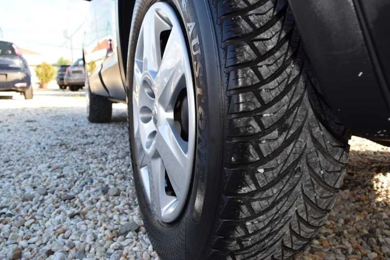 Nissan Qashqai 1.5dci* 110kc* Euro5* 145000 км* Нави* Камера, снимка 14 - Автомобили и джипове - 52169749