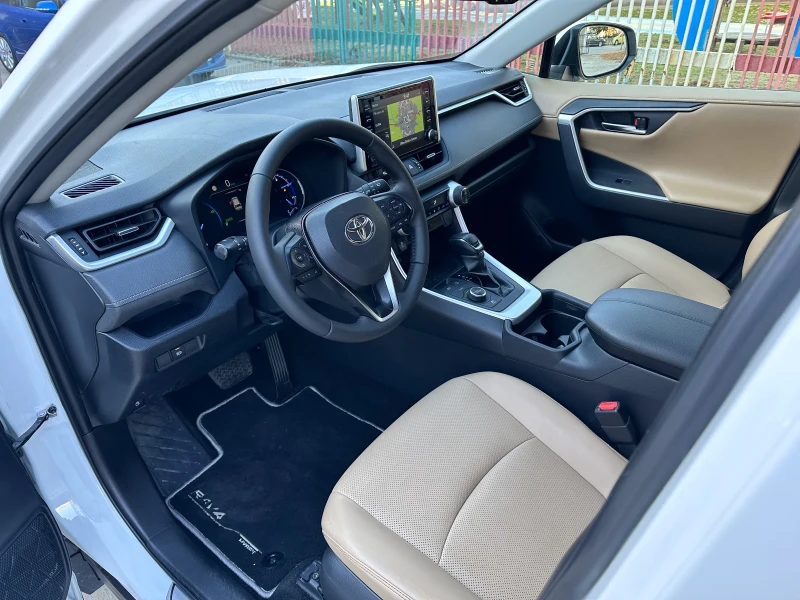 Toyota Rav4 2.5Hybrid/4x4/гаранция/126000км., снимка 12 - Автомобили и джипове - 52597850