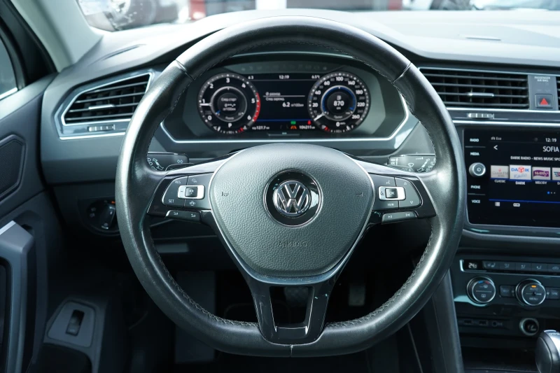 VW Tiguan * 2.0TDI* 4Motion* Highline* 360* DSG* , снимка 11 - Автомобили и джипове - 52734992