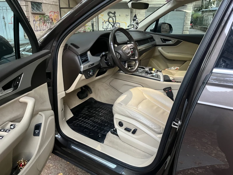 Audi Q7, снимка 12 - Автомобили и джипове - 52858446