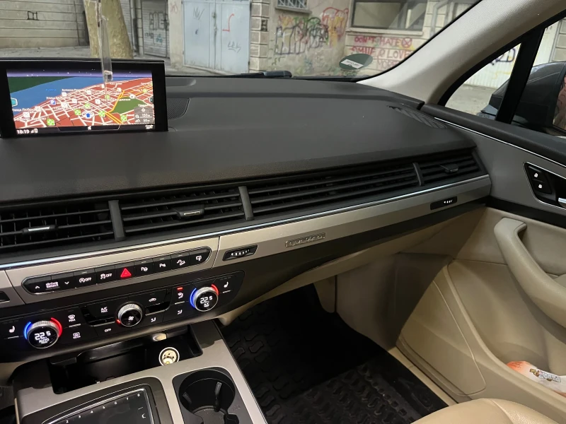Audi Q7, снимка 8 - Автомобили и джипове - 52858446