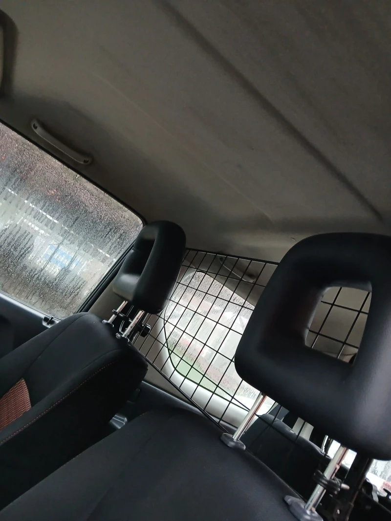 Suzuki Jimny 1.3 i, снимка 13 - Автомобили и джипове - 52959353