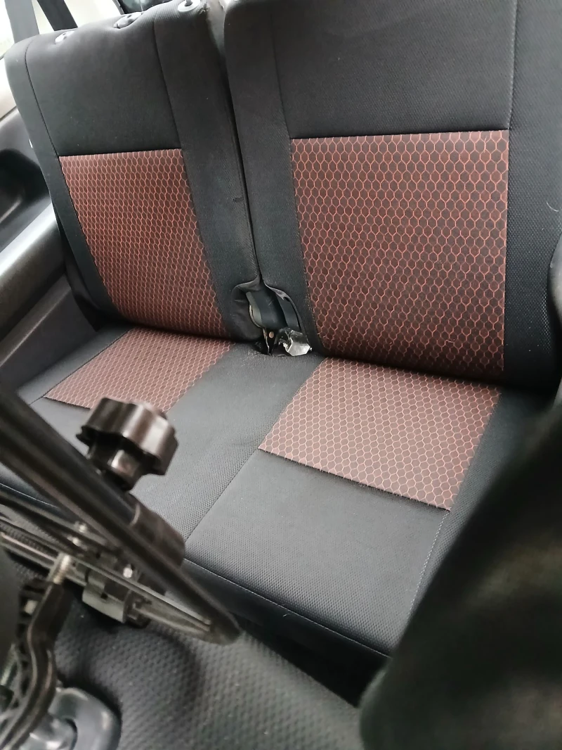 Suzuki Jimny 1.3 i, снимка 9 - Автомобили и джипове - 52959353