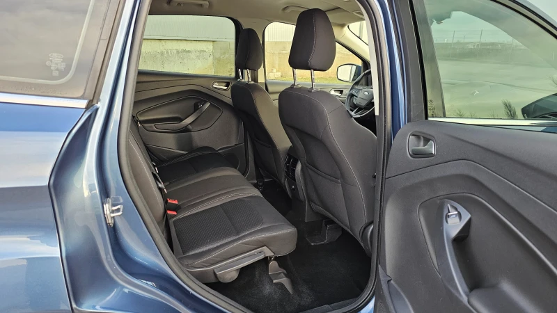 Ford Kuga 1.5TDCI TITANIUM NAVI 6ск.120кс., снимка 12 - Автомобили и джипове - 53227470