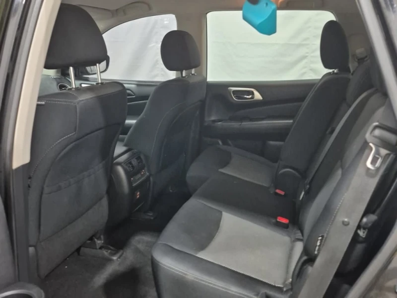 Nissan Pathfinder * SV TECH * CARFAX * , снимка 12 - Автомобили и джипове - 53304101