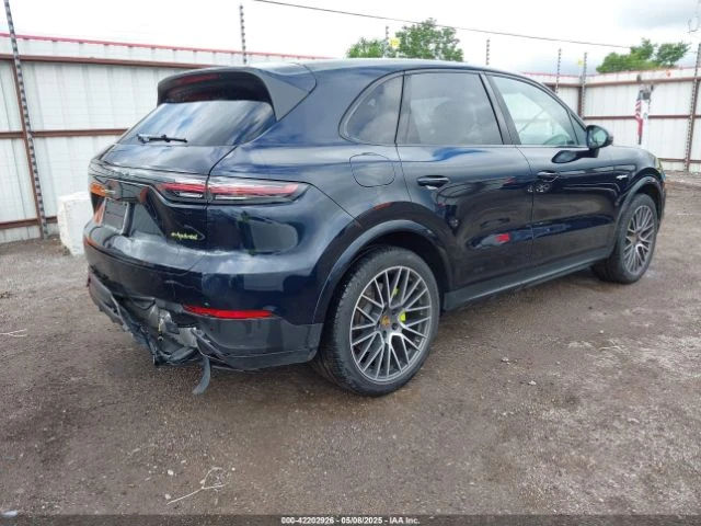 Porsche Cayenne E-HYBRID - изображение 4