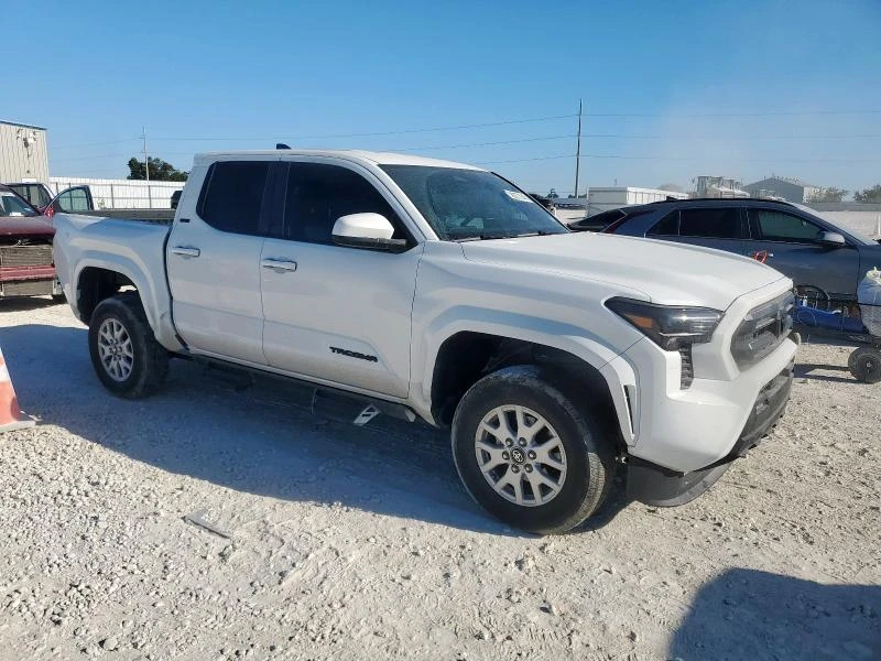 Toyota Tacoma 2.4L 4 Rear-wheel drive, снимка 7 - Автомобили и джипове - 52712974