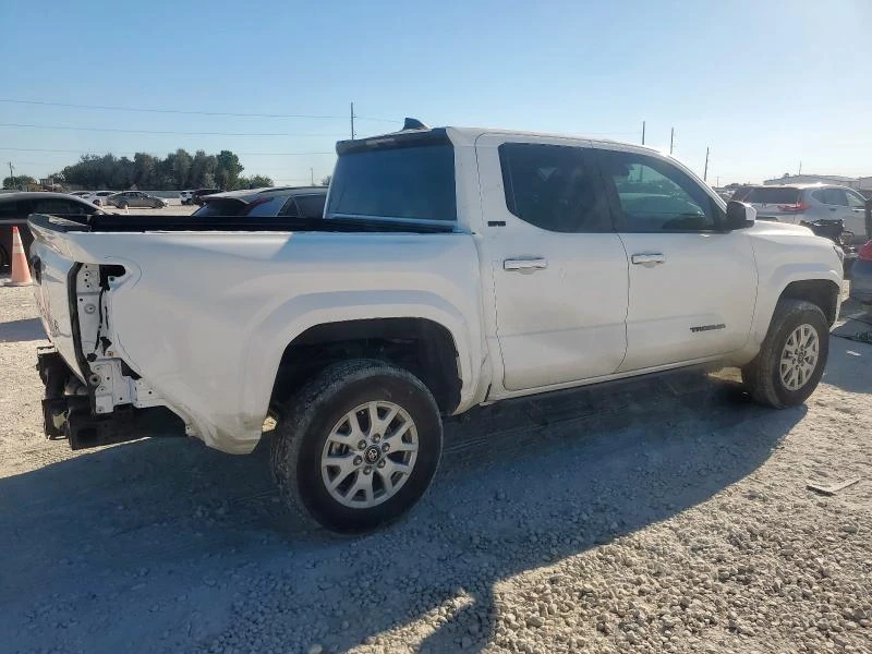 Toyota Tacoma 2.4L 4 Rear-wheel drive, снимка 6 - Автомобили и джипове - 52712974
