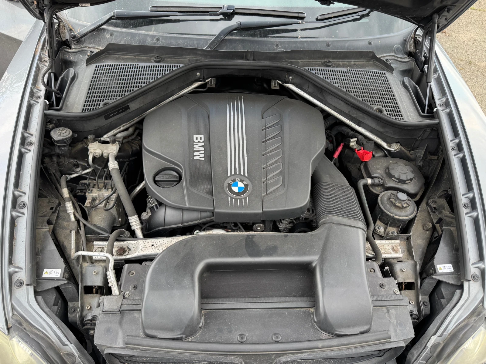 BMW X5 4.0д 306кс - изображение 9