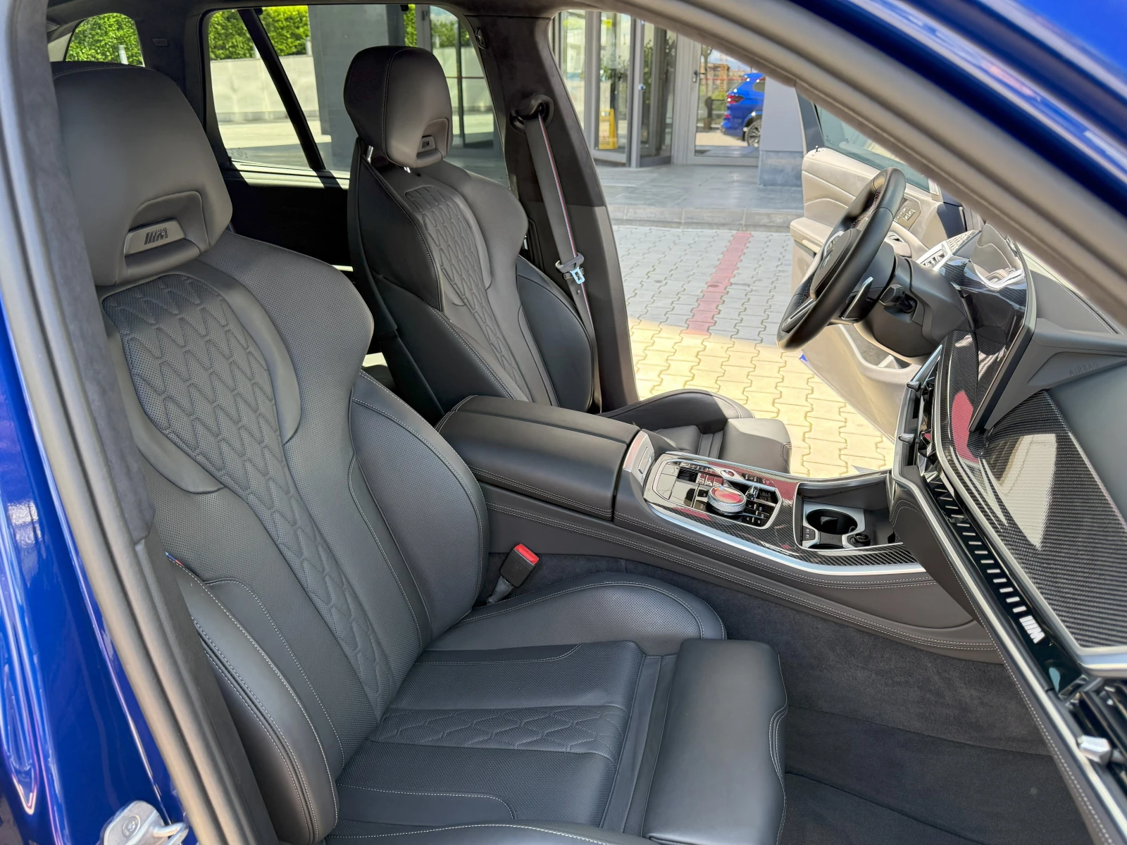 BMW X5 M60 - изображение 9