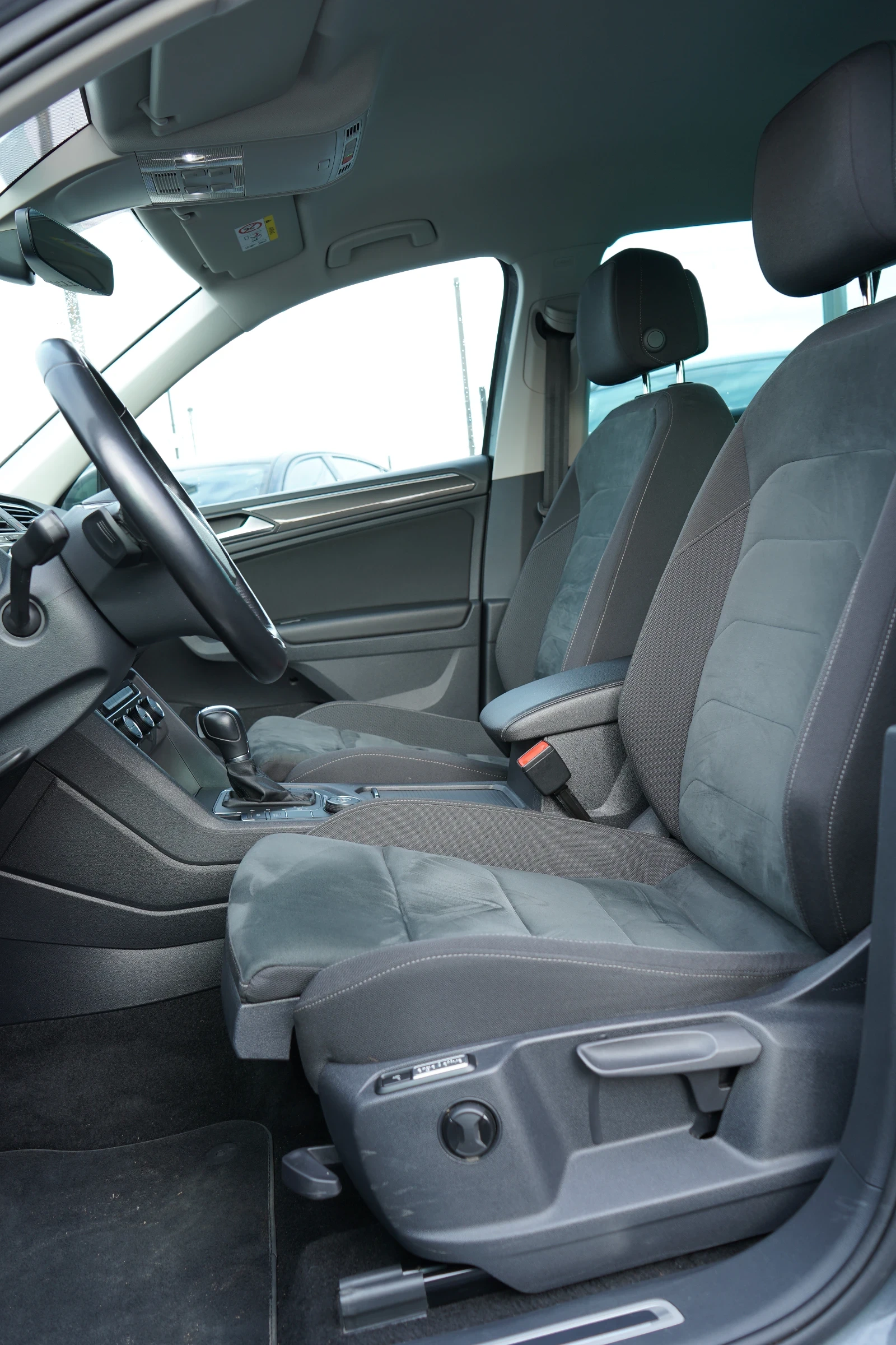 VW Tiguan * 2.0TDI* 4Motion* Highline* 360* DSG*  - изображение 8