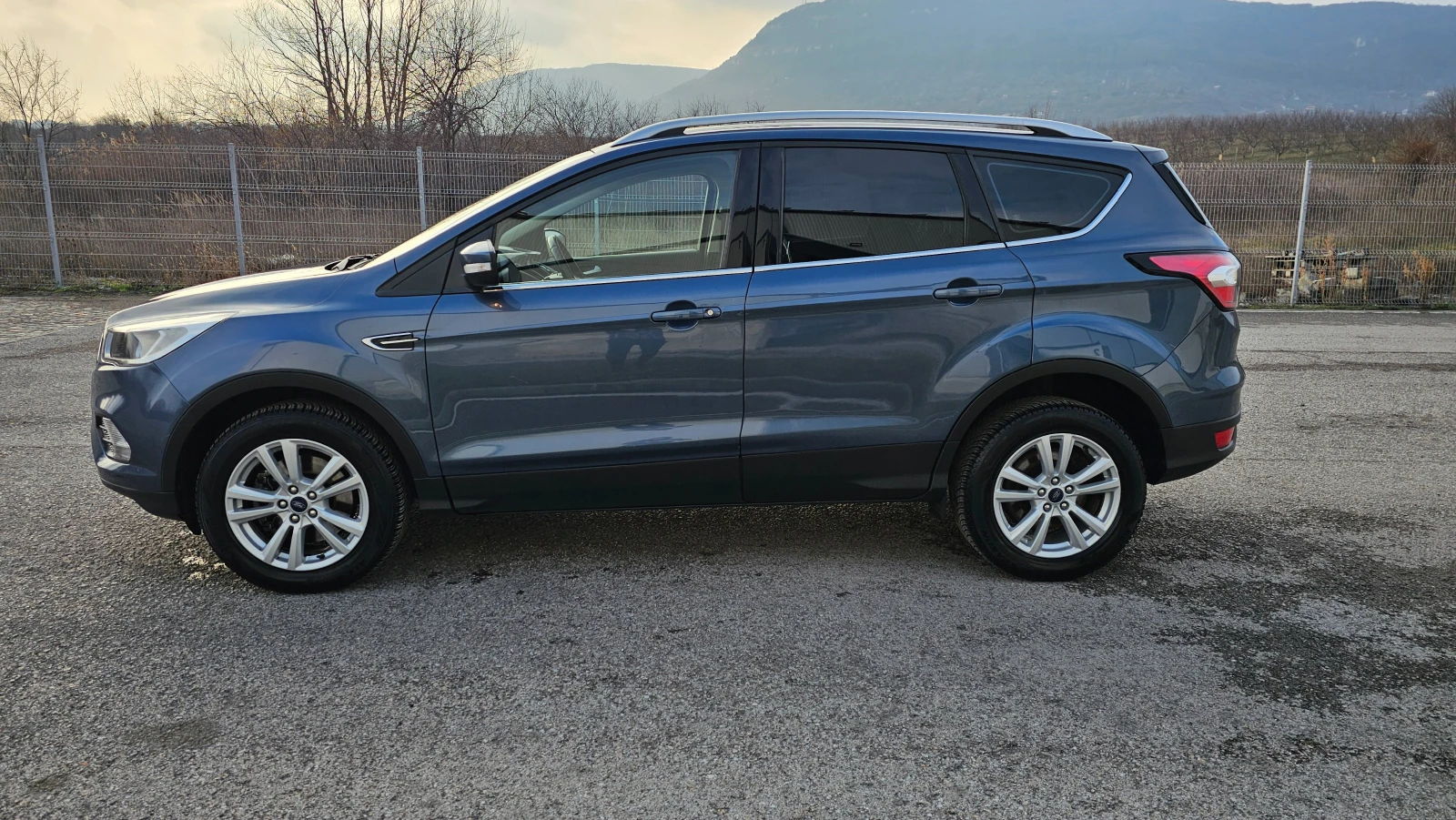 Ford Kuga 1.5TDCI TITANIUM NAVI 6ск.120кс. - изображение 2