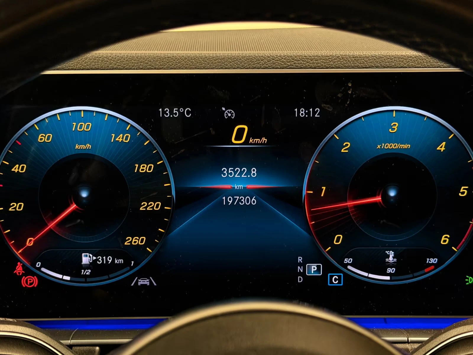 Mercedes-Benz GLE 350 d/AMG/272HP/4MATIC/PANO/BURM/360/MEMO/AHK/955g, снимка 8 - Автомобили и джипове - 53912187