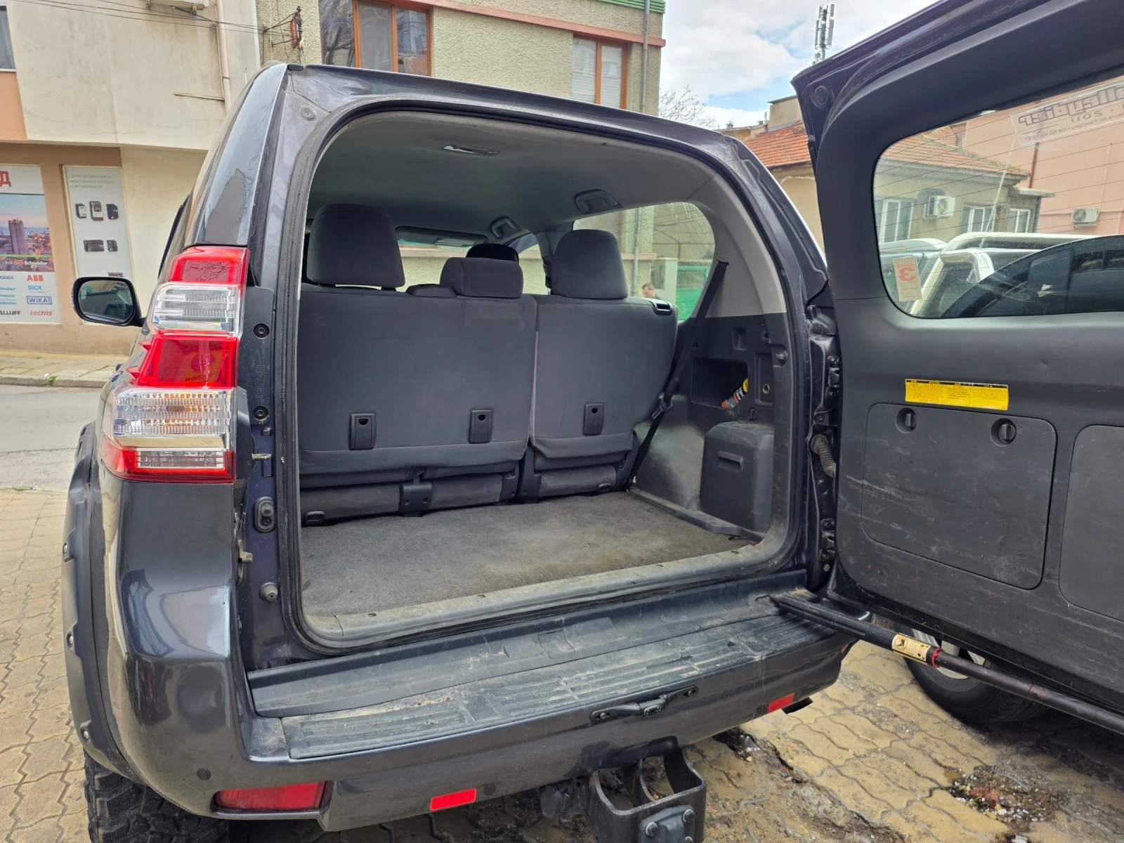 Toyota Land cruiser 150, снимка 11 - Автомобили и джипове - 54055913