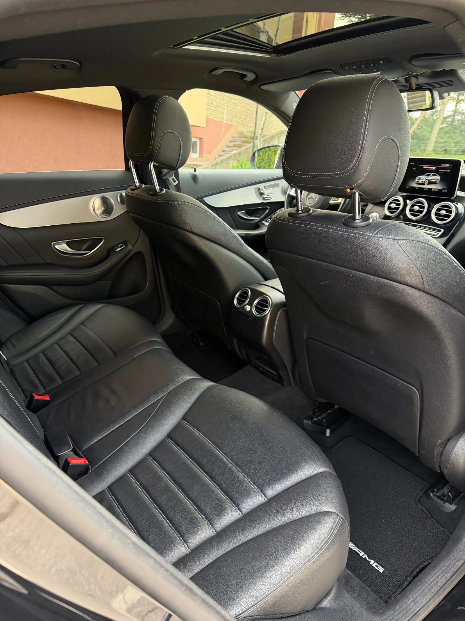 Mercedes-Benz GLC 250 Coupe/AMG/Burmester/360/Дистроник/Line Assist/, снимка 11 - Автомобили и джипове - 54232192