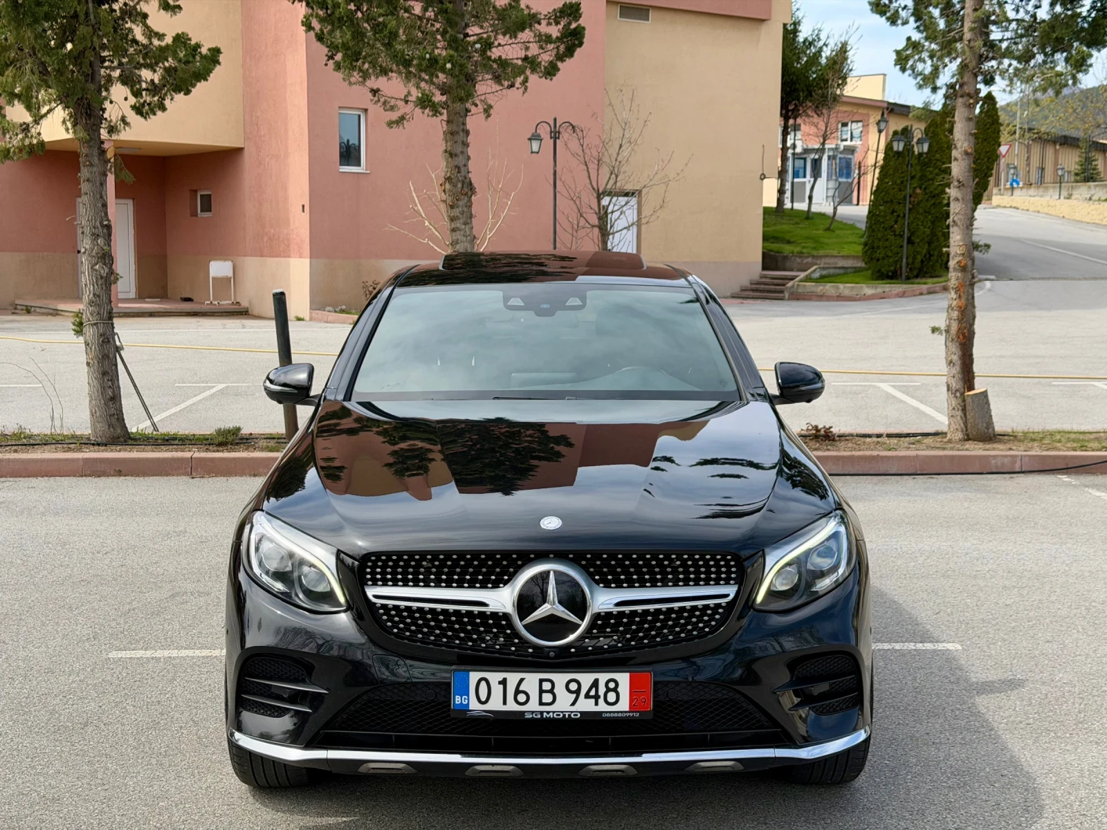 Mercedes-Benz GLC 250 Coupe/AMG/Burmester/360/Дистроник/Line Assist/, снимка 2 - Автомобили и джипове - 54232192