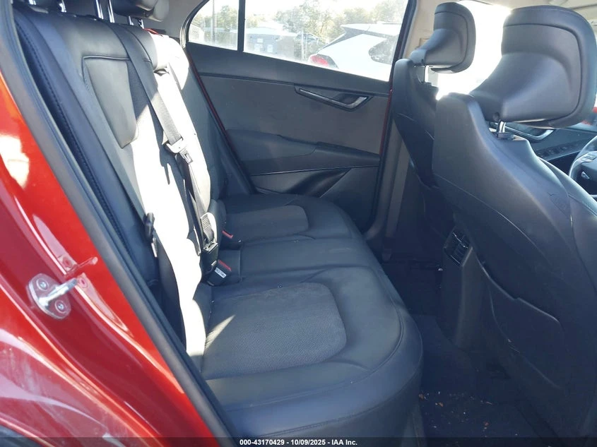 Kia Niro 1.6l Plug-In Hybrid Ex, снимка 8 - Автомобили и джипове - 54327606