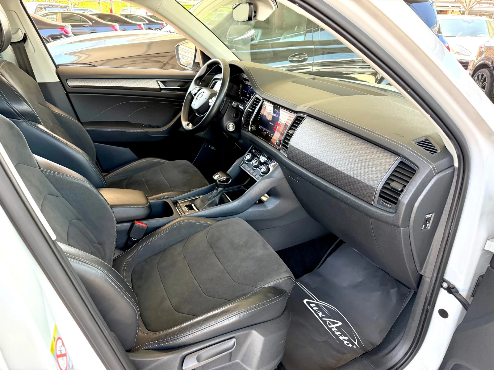Skoda Kodiaq 2.0TDI#PANORAMA#7МЕСТА#ALCANTARA#DISTR#KEYLESS#, снимка 9 - Автомобили и джипове - 54430917