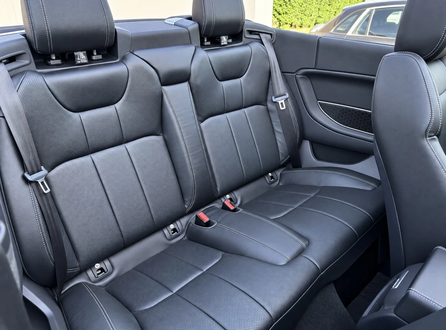 Land Rover Range Rover Evoque 2.0D Cabrio | 1 ГОДИНА ГАРАНЦИЯ| ЛИЗИНГ| БАРТЕР, снимка 13 - Автомобили и джипове - 56116655