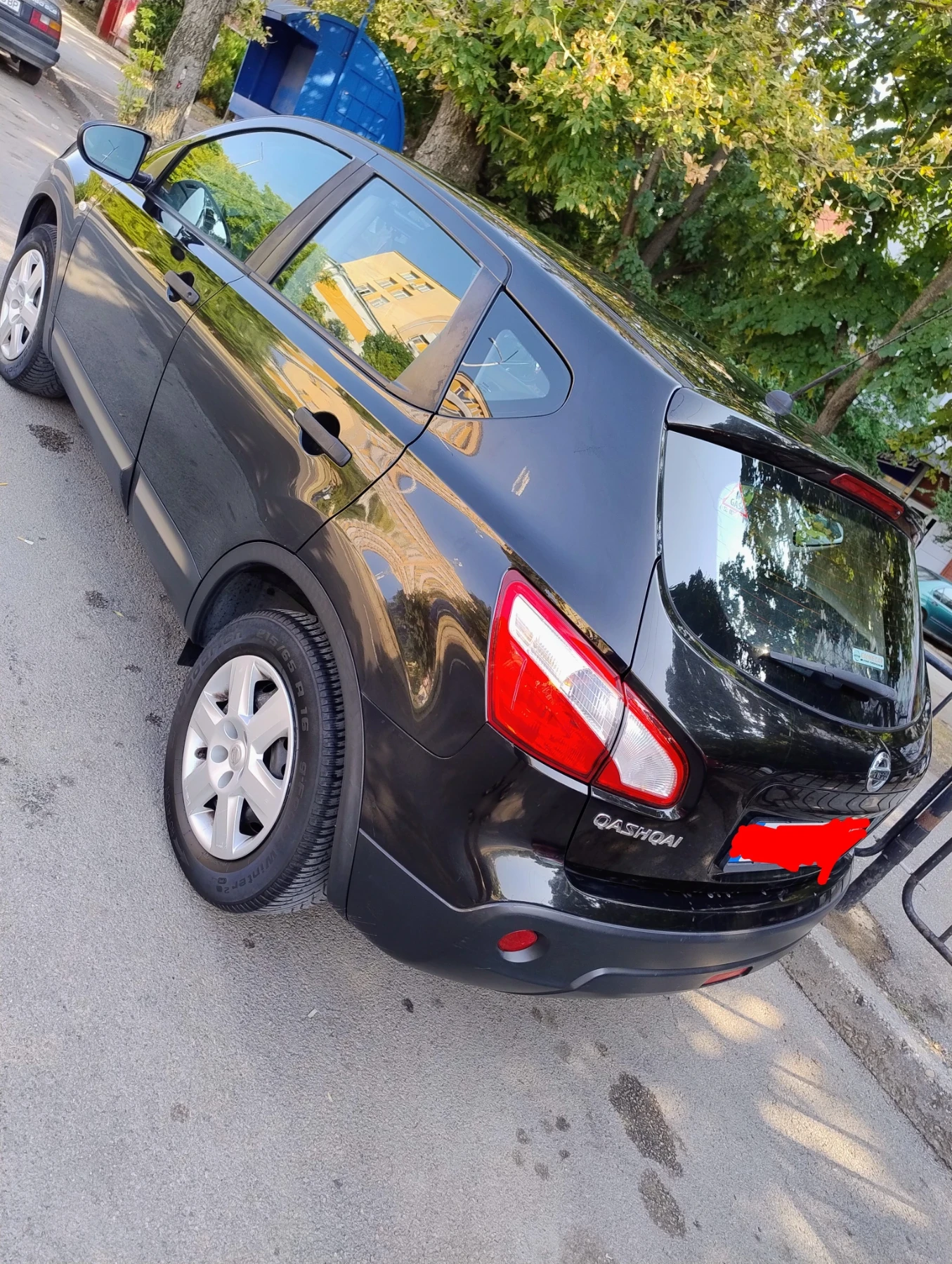 Nissan Qashqai 1.6i, снимка 4 - Автомобили и джипове - 56149513