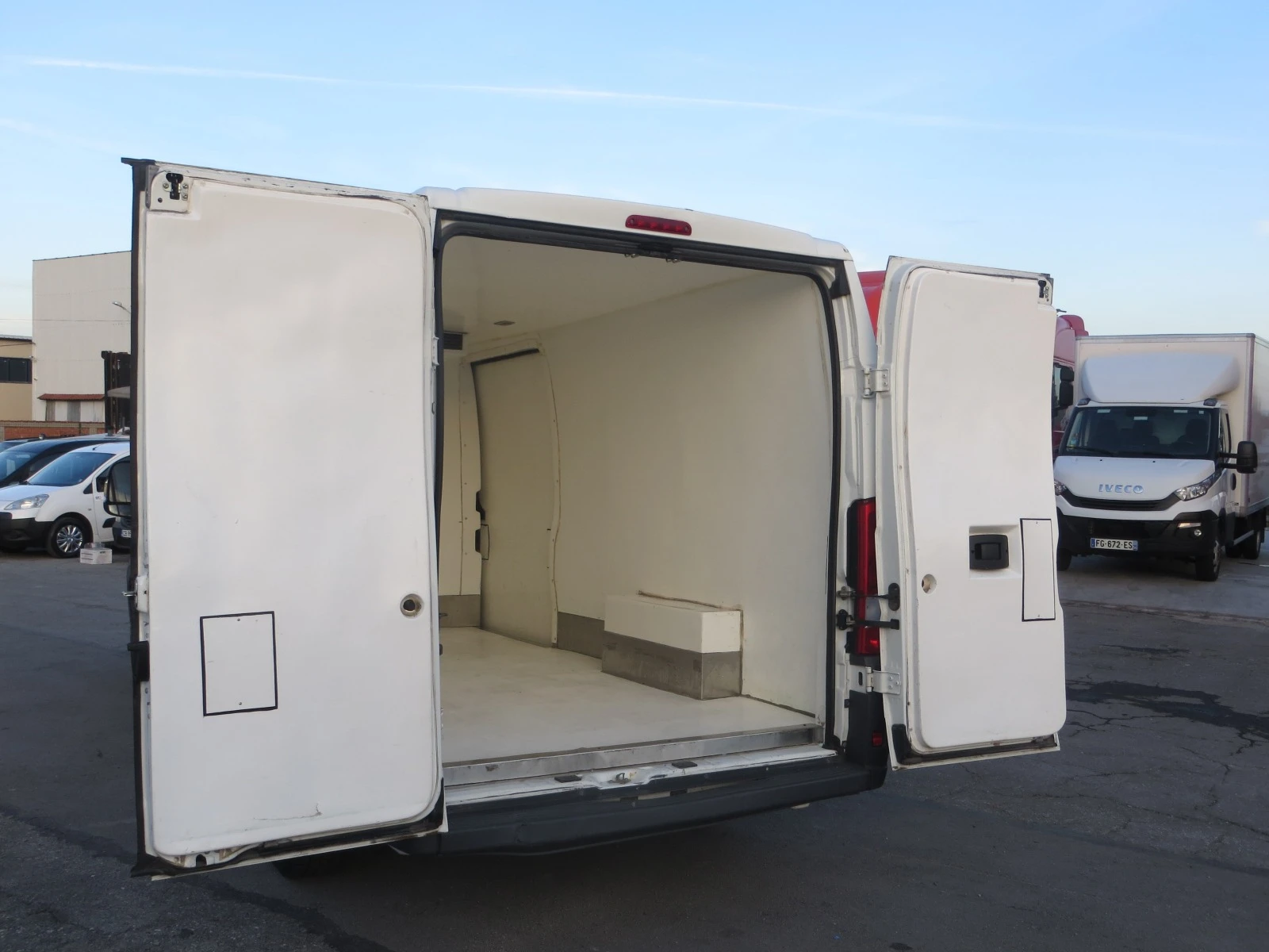 Peugeot Boxer 2, 2 HDI  | Mobile.bg   14