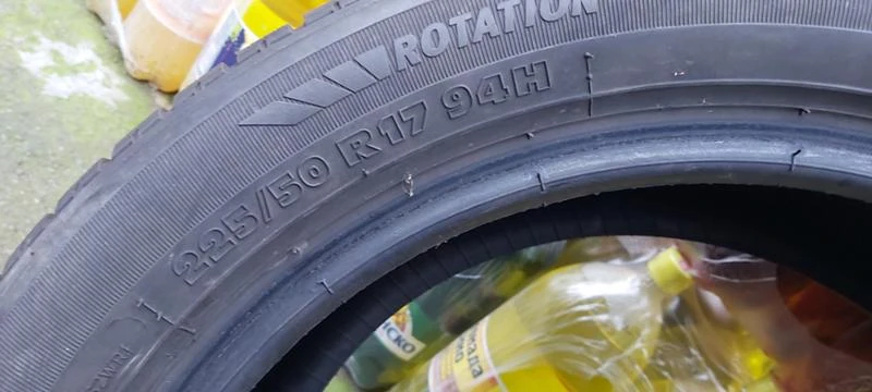 Гуми Зимни 225/50R17, снимка 7 - Гуми и джанти - 30949902