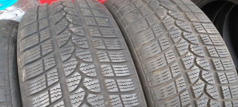 Гуми Зимни 225/50R17, снимка 4 - Гуми и джанти - 30949902