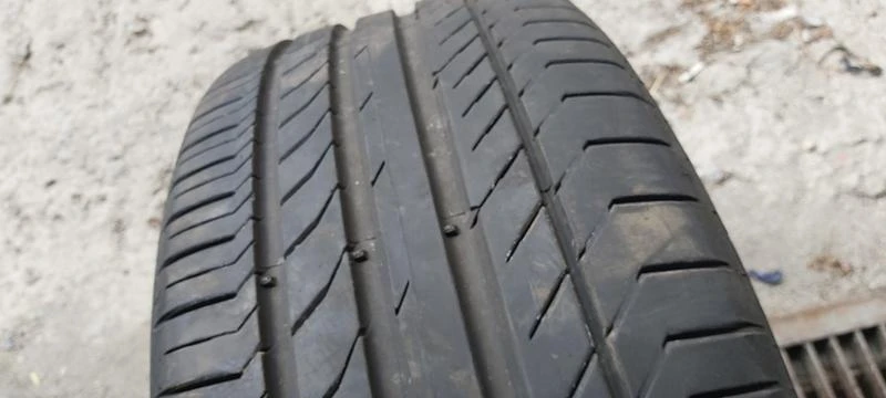 Гуми Летни 245/40R19, снимка 2 - Гуми и джанти - 34005546