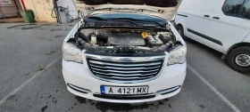 Chrysler Town and Country - LPG, снимка 10