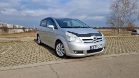 Toyota Corolla verso 2.2 D4D 136кс, снимка 1