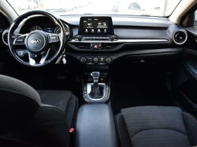 Kia Forte 2.0L | Sunroof | Heated Seats | Wireless, снимка 8 - Автомобили и джипове - 53682434