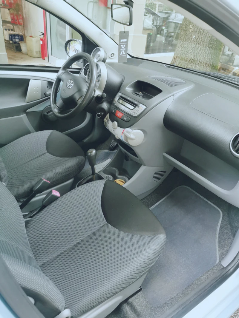 Toyota Aygo, снимка 6 - Автомобили и джипове - 47542147