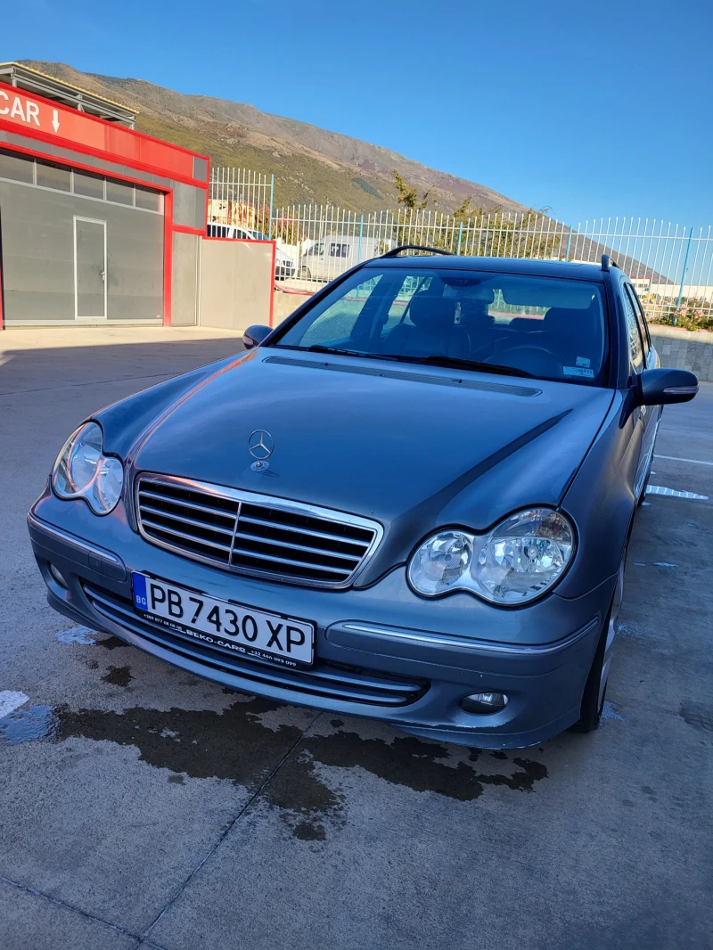 Mercedes-Benz C 220, снимка 2 - Автомобили и джипове - 47914393