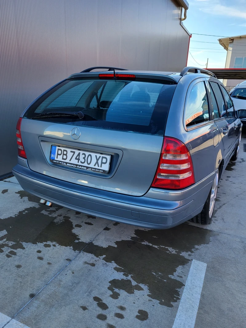 Mercedes-Benz C 220, снимка 5 - Автомобили и джипове - 47914393