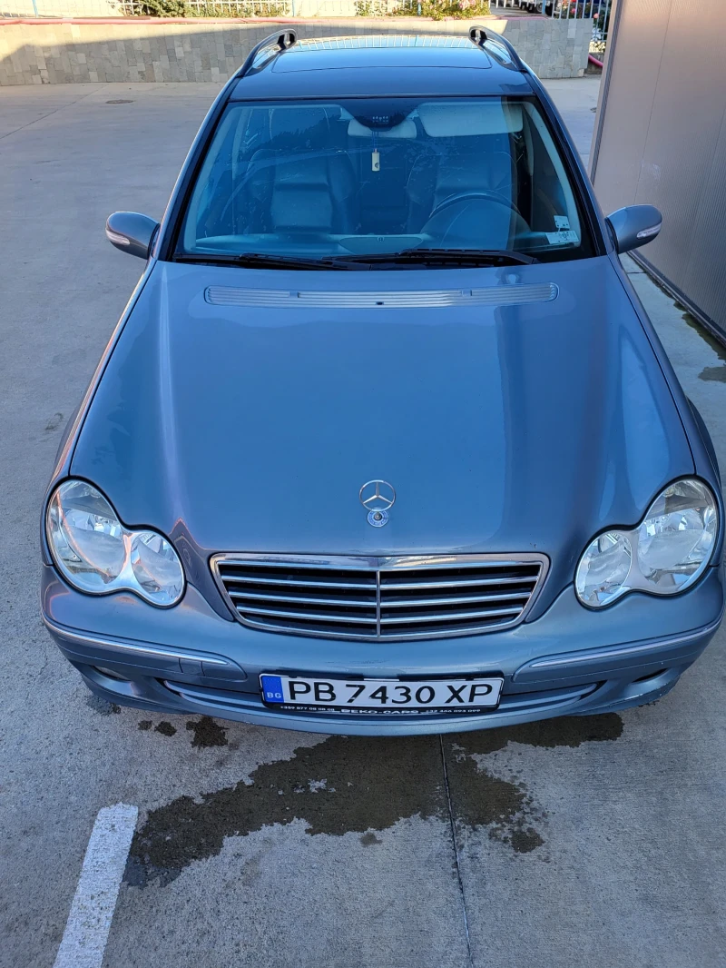 Mercedes-Benz C 220, снимка 3 - Автомобили и джипове - 47914393